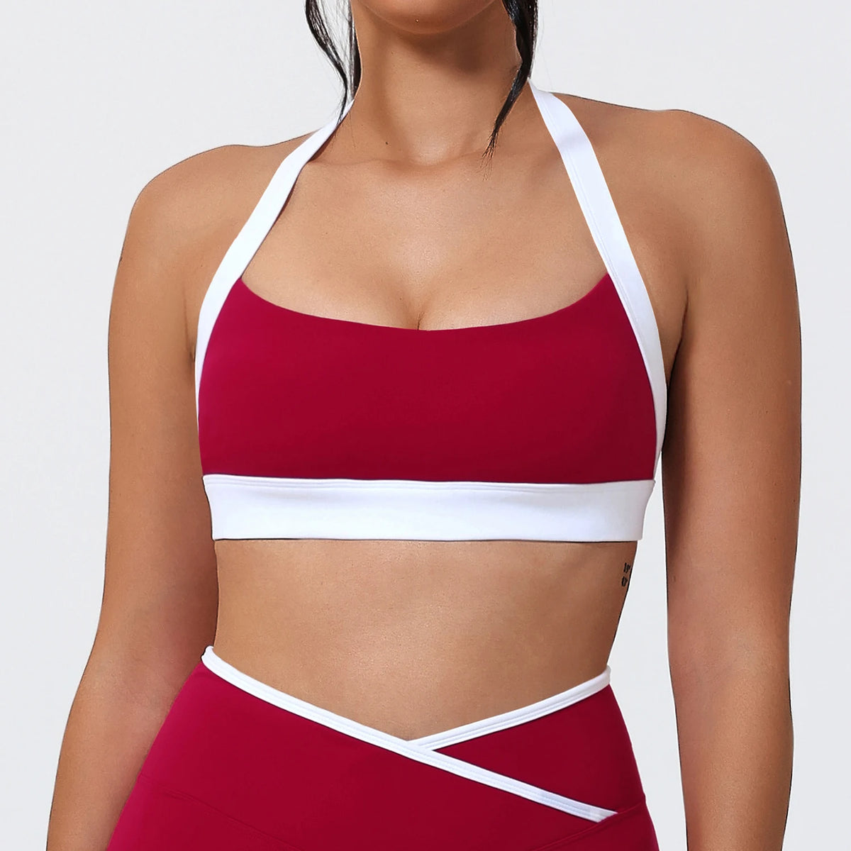 Kobra Halo™ Sculpt Neckline Sports Bra