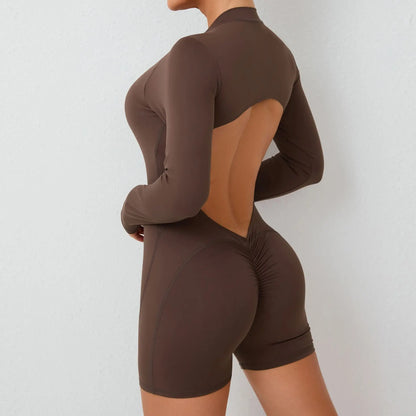 V Back Scrunch Suit